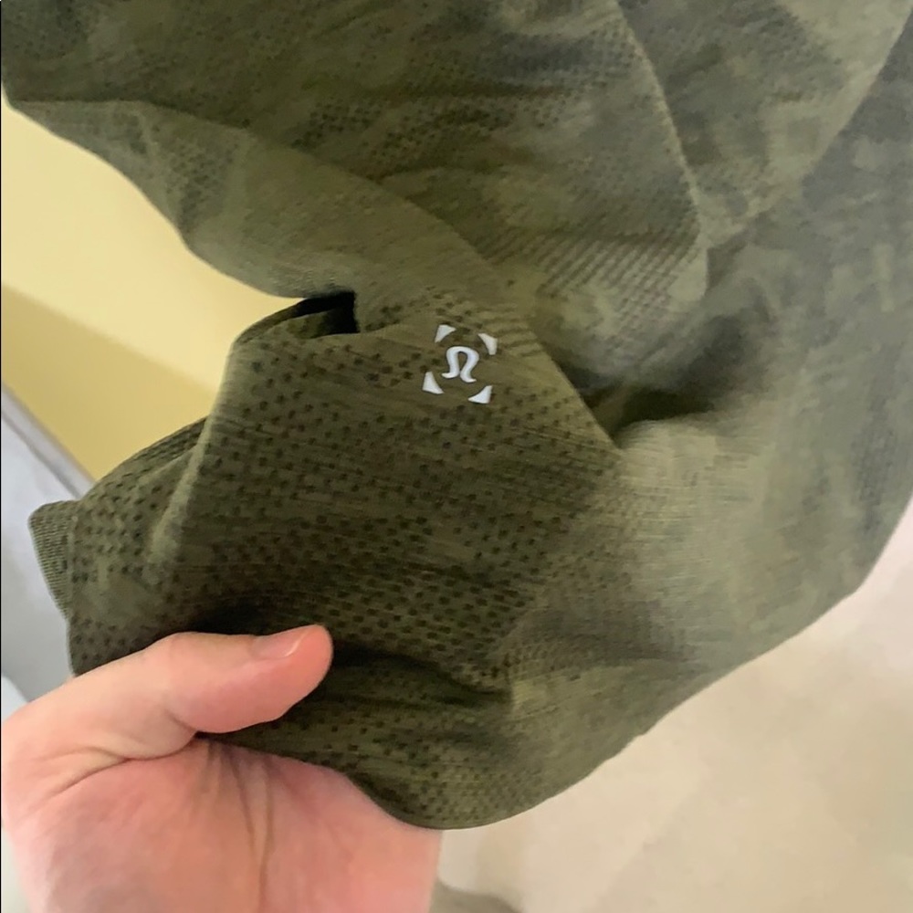 Lululemon MVT - Picture 3 of 3